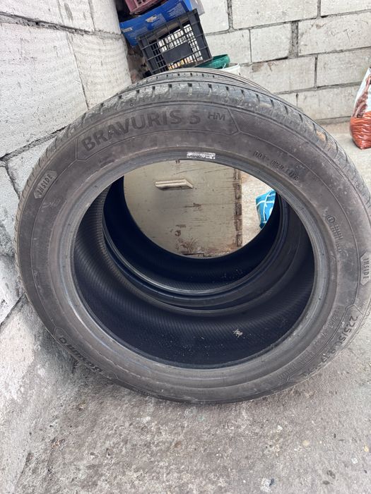 225 50 17 XL  Barum Bravuris 5HM  DOT 2024