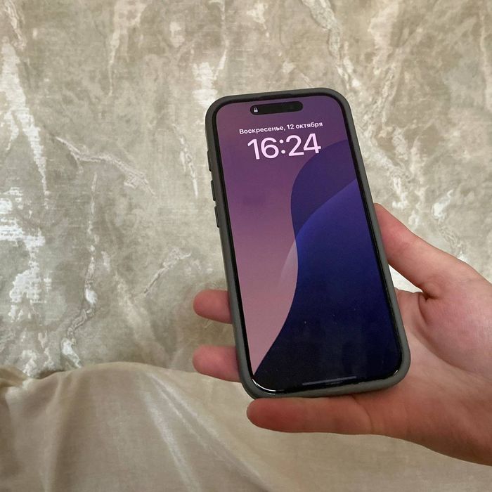 IPHONE 16 pro 8/128 GB. Аккумулятор-100%. Гарантия до 20 августа 2026