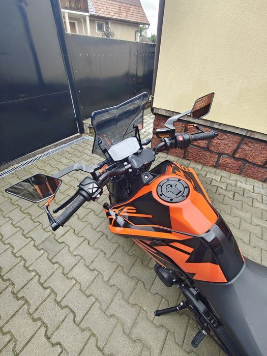 Ktm duke 890 (2023)