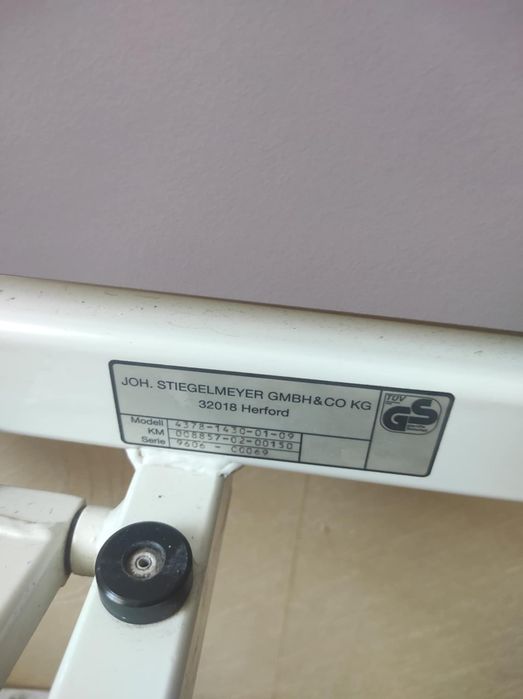 Продавам болнично легло