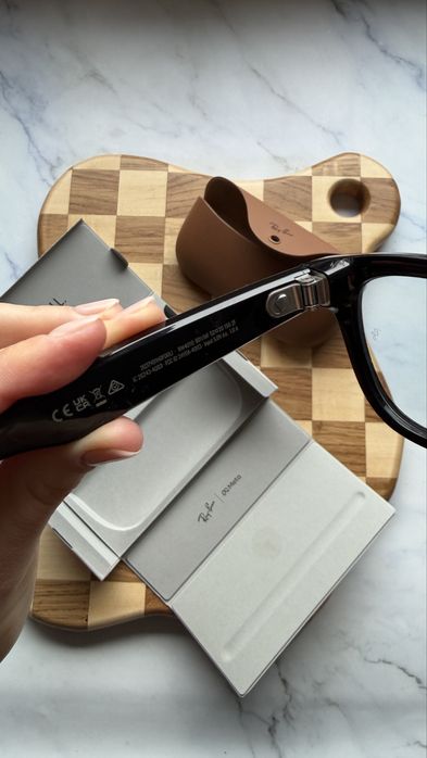 Ochelari noi smart Ray‑Ban Meta (Wayfarer)