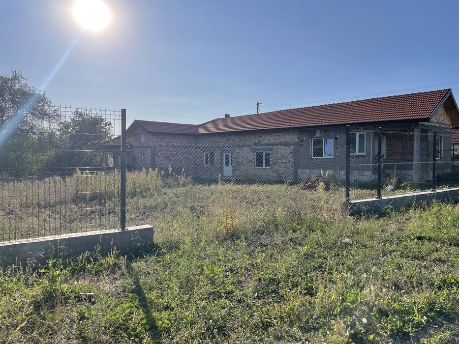 Продава  се Къща