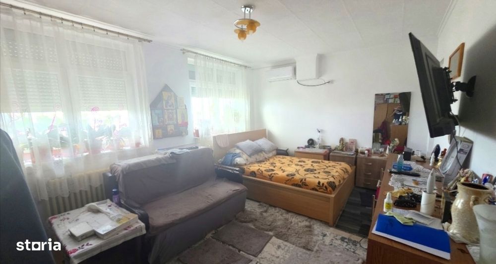 Proprietar Vând Garsoniera — fotografia 1
