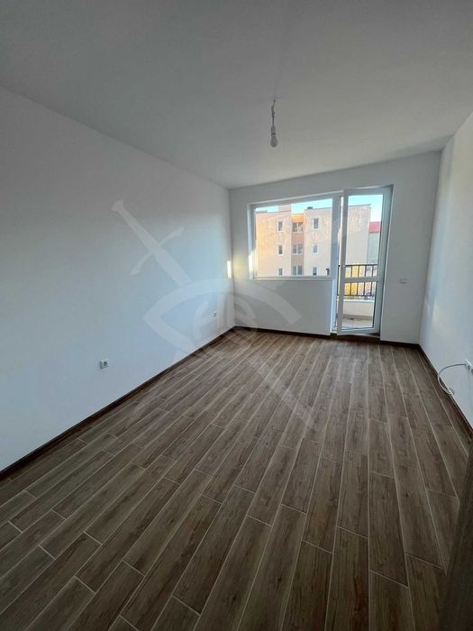 Продава се Тристаен апартамент в Варна, Виница - 98 кв.м за 1530 €/кв.м - Снимка #2