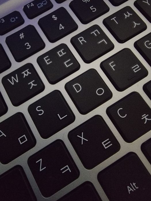 Samsung. Арзон нархда ноутбук сураганлар учун махсус.