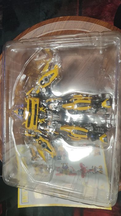 MPM KO Transformers WW - 01 Bumblebee