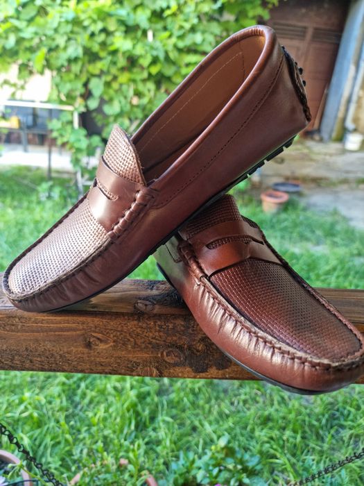 Vând mocasini din piele