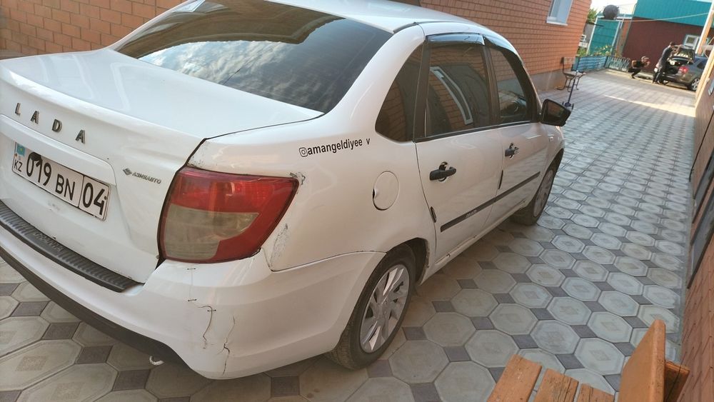 Продам авто гранта FL 2020 года на полном ходу