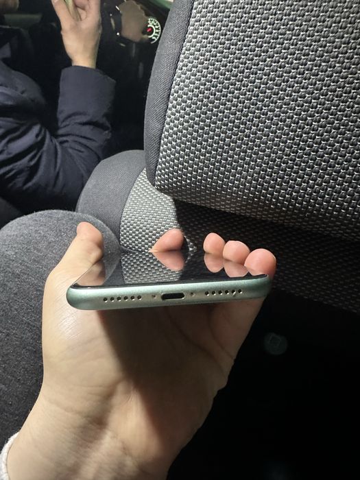 Iphone 11 tifiny rangi 128