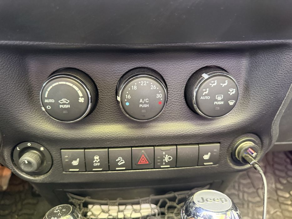 Jeep Wrangler Sahara