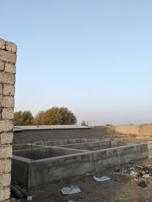 Yer uchastka sotiladi xujjatlari bor yarmixam sotiladi