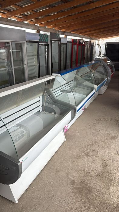 Охлаждающие витрины с рабочим диапазоном –5…+5°C.