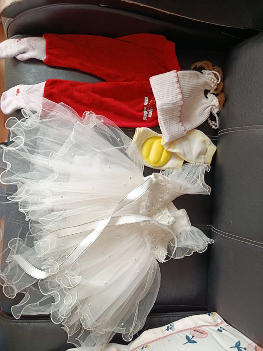 Детские вещи всё отдам за 200 тысяч