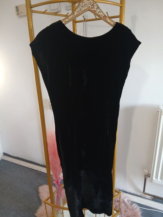 Vand rochie din catifea de matase