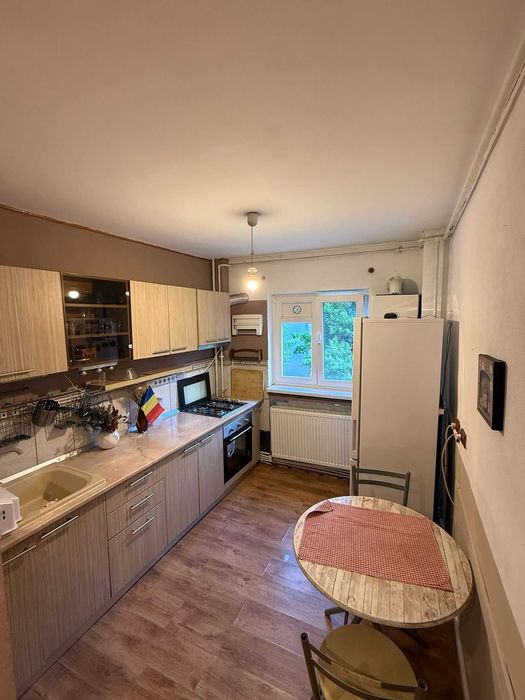 Apartament de inchiriat Sector 5