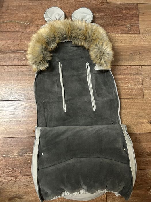 Зимно термо чувалче MoMi Footmuff