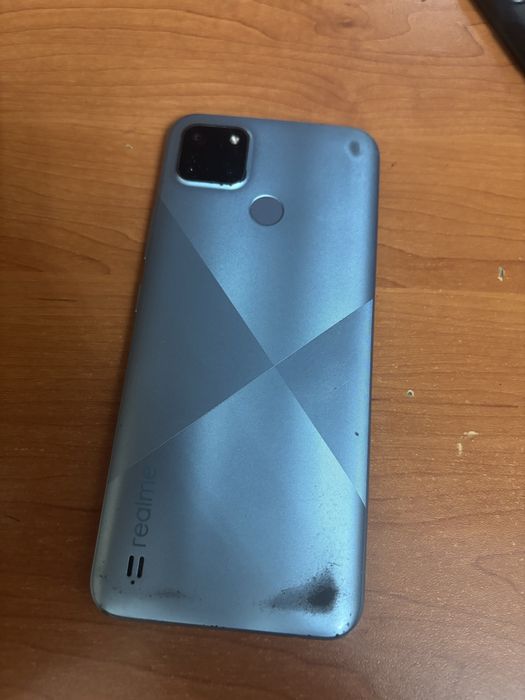 Телефон Realme c21y