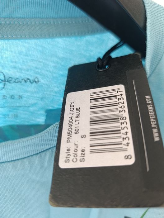 Vând tricou original modern cu imprimeu fata- spate