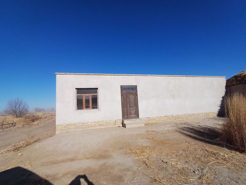 Joy orni sotiladi  adres  dunyo choyxono yonda toza posilka