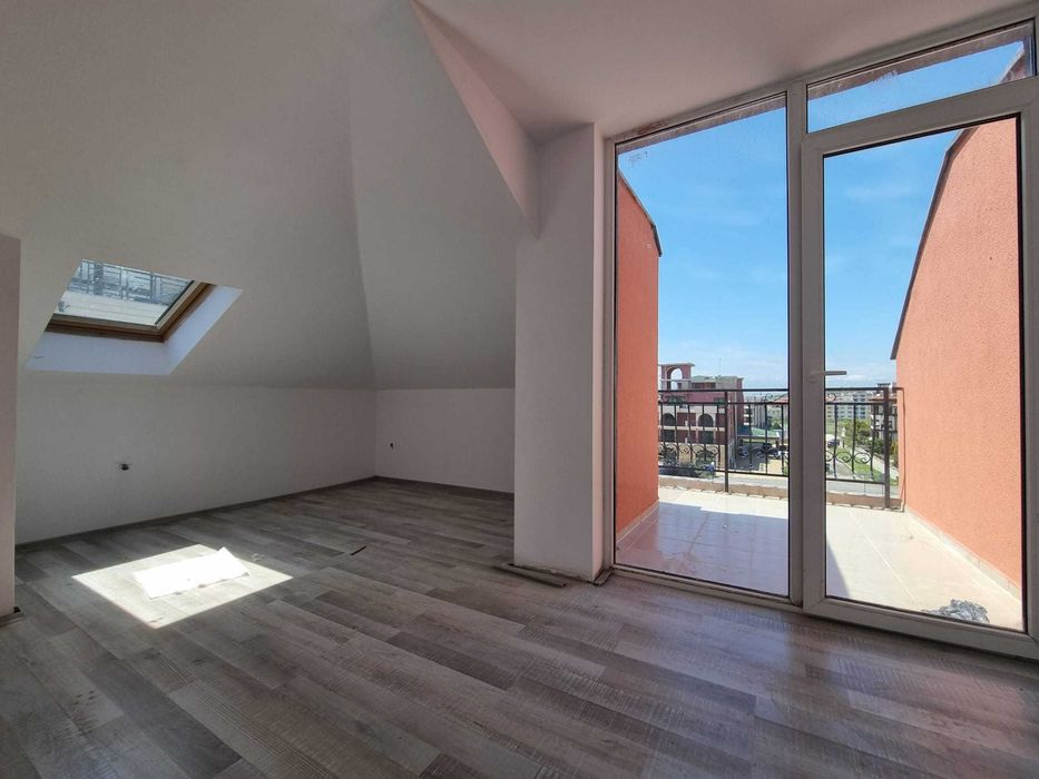 Продава се Четиристаен апартамент в Свети Влас - 70 кв.м за 1102 €/кв.м - Снимка #9