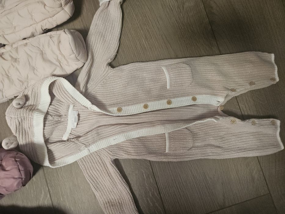 DKNY , The white company космонавти