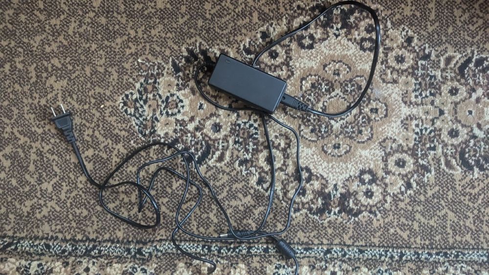 Продаю педаль эффектов для электрогитары