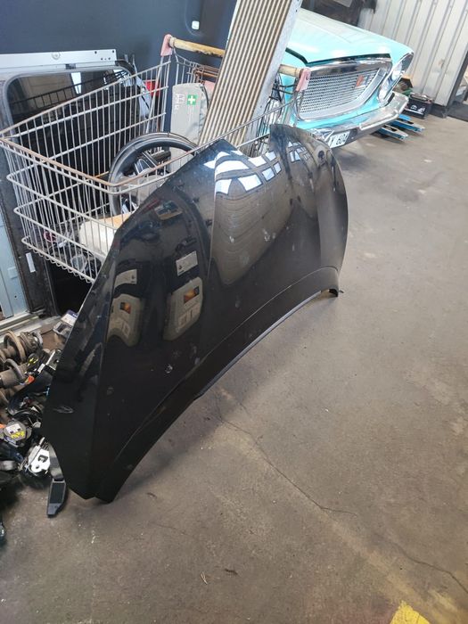 Vînd capota motor renault scenic 2018