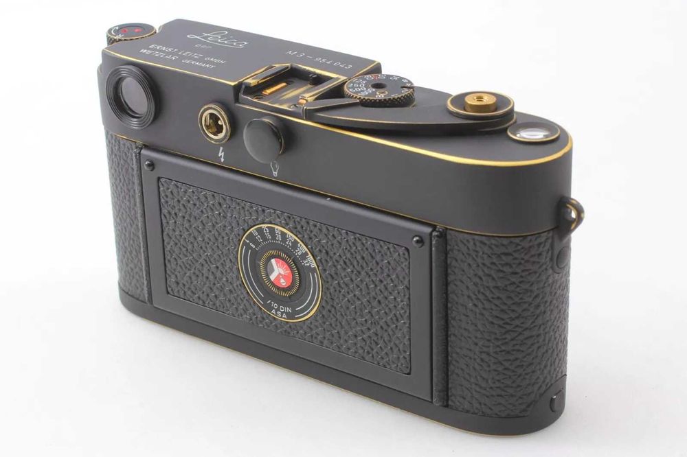 Рядък реставриран филмов фотоапарат Leica M3 35mm 50mm F1.4 обектив