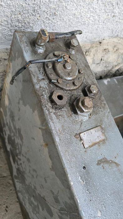 Бак для манипулятора