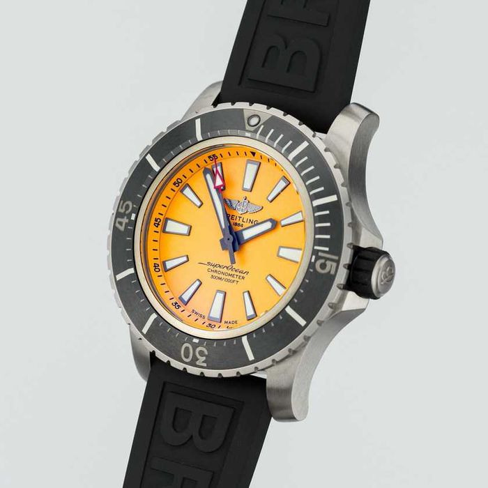 Breitling Superocean Automatic 48mm Titanium E17369241I1S1