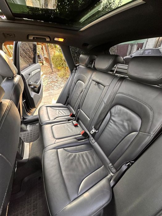 Audi Q5  3xs line vand sau schimb