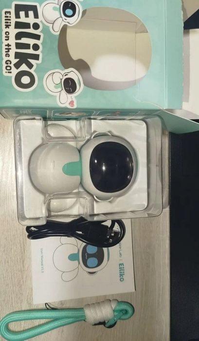 Robot eiliko ai chati bilan