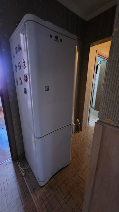 Продам холодильник.