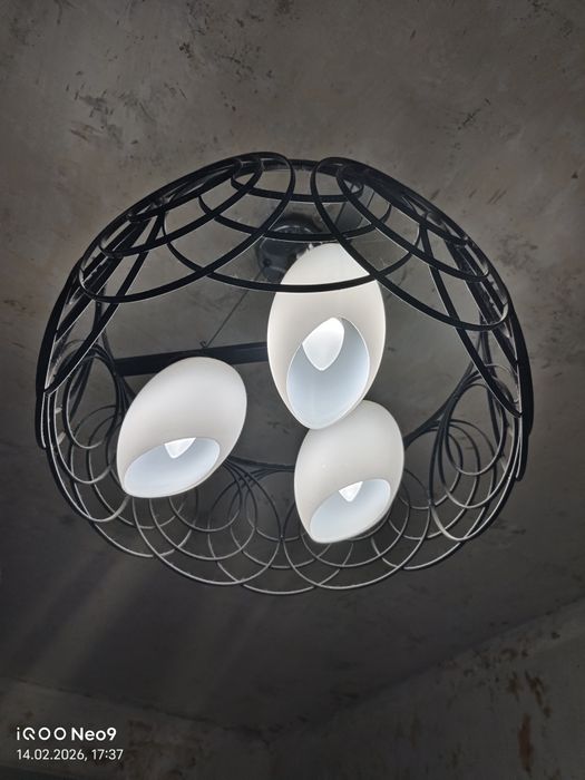 Продам люстру б/у за 1 000 тенге