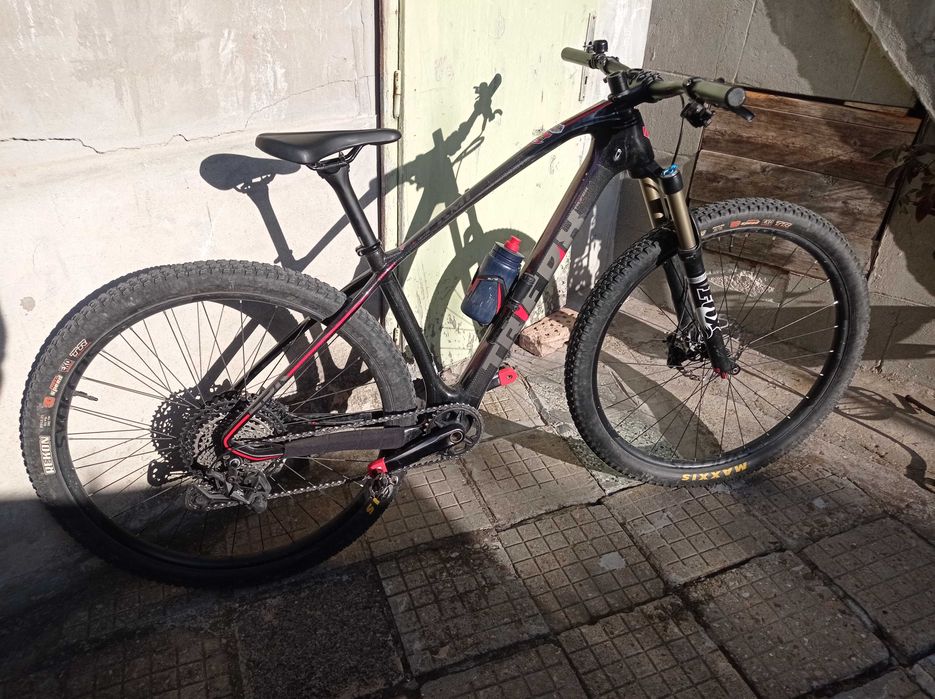 Карбонов хардтейл размер М 29 цола