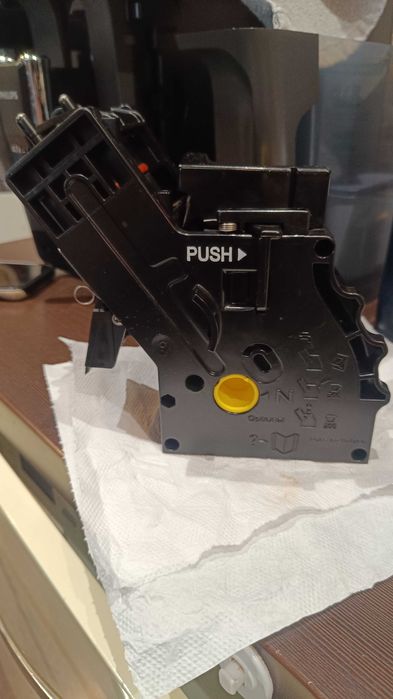 Кафемашина PHILIPS EP2224/10. Като нова.