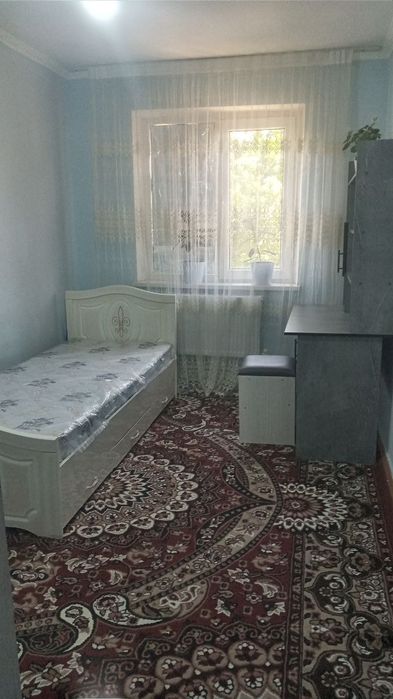 Шаҳар марказида 4 хонали уй сотилади, шошилинч