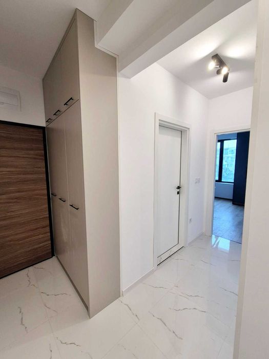 Продава се Тристаен апартамент в Варна, Възраждане 1 - 105 кв.м за 2085 €/кв.м - Снимка #7