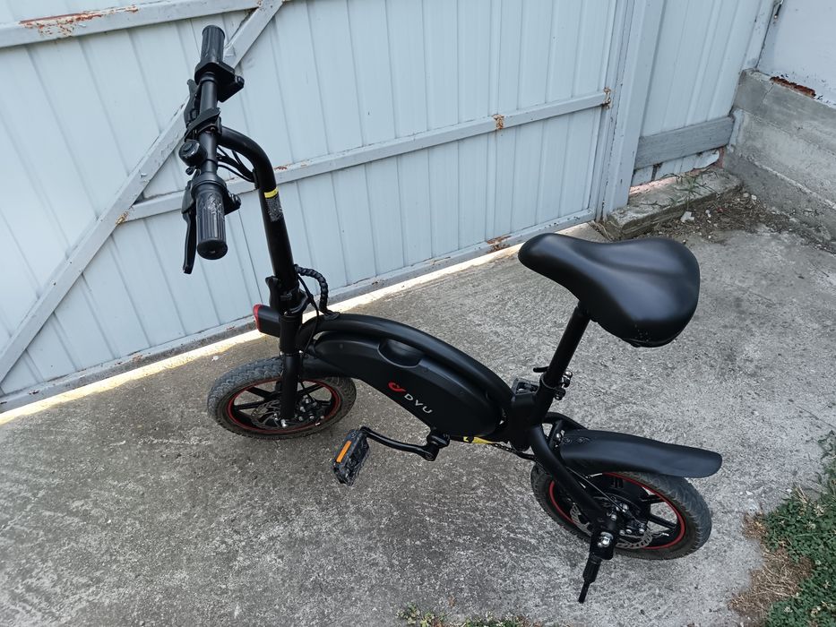 Bicicleta electrica DYU, accelerație, pilot automat, autonomie cca 45km