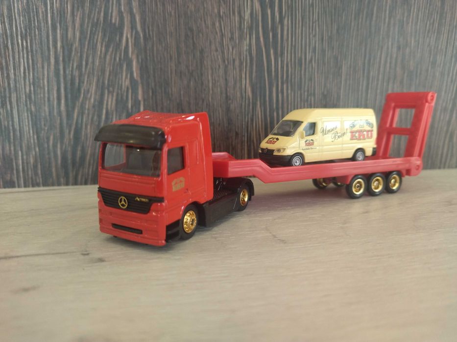 Метален камион Mercedes + Метална количка Mercedes Sprinter !