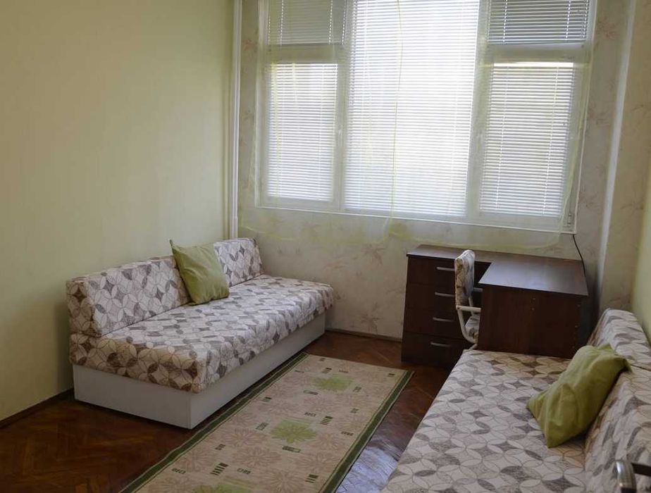 Дава се под наем Тристаен апартамент в Пловдив, Въстанически - 90 кв.м за 351.9 € - Снимка #1