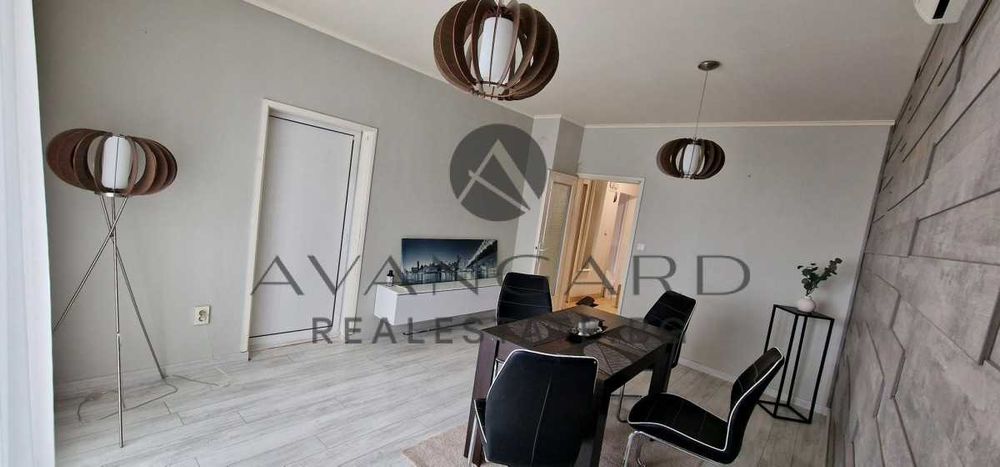Продава се Тристаен апартамент в Пловдив, Кючук Париж - 68 кв.м за 2040 €/кв.м - Снимка #1