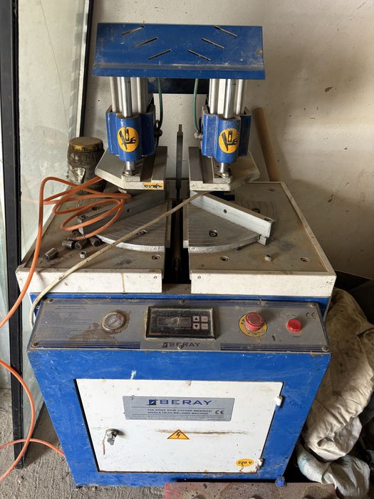 Пластиковый аппарат окон