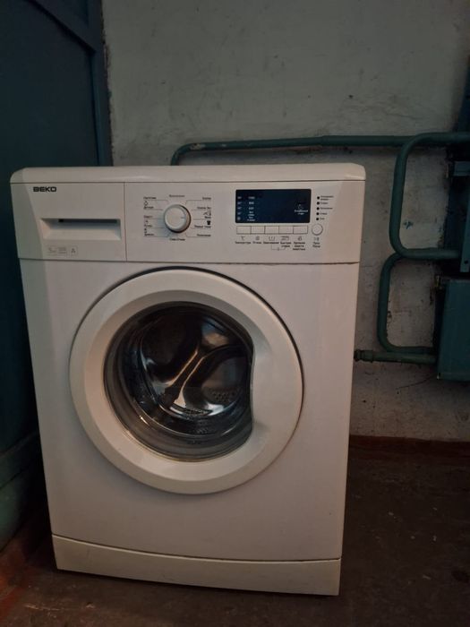 Продам стиральную машину BEKO