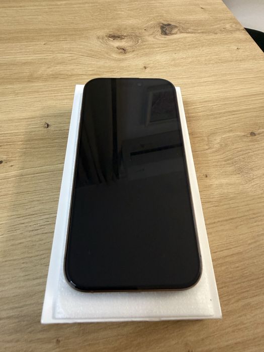 Iphone 16 Pro, Desert Titanium, 128 GB, baterie 100%, GARANȚIE!