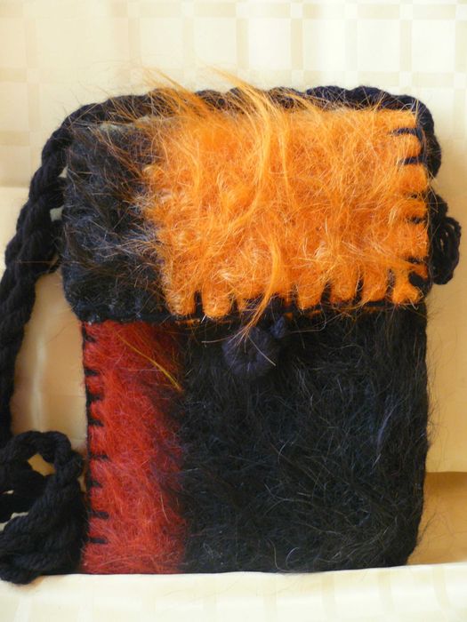 Битови торби /чанти/ от козя и овча вълна за туризъм и фестивали