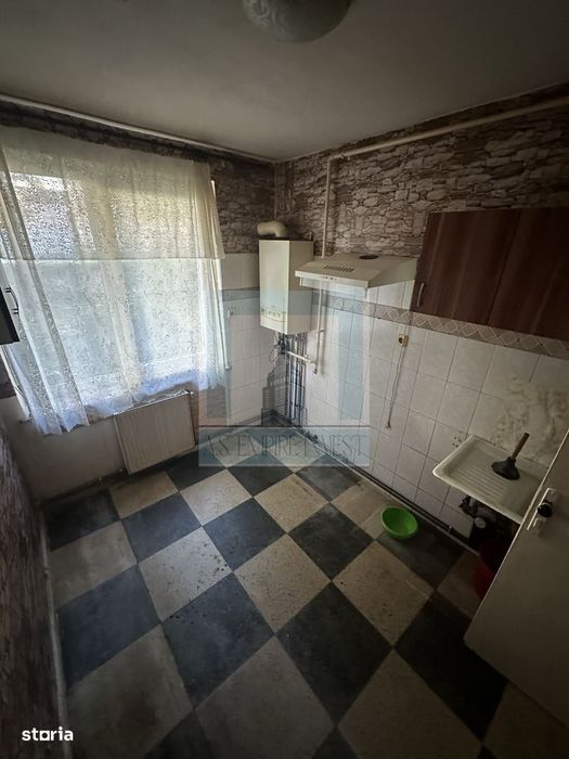 Apartament 3 camere Tractorul — fotografia 3