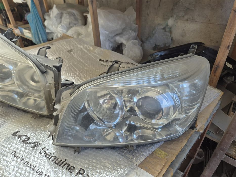 Десен фар за Тойота Рав 4