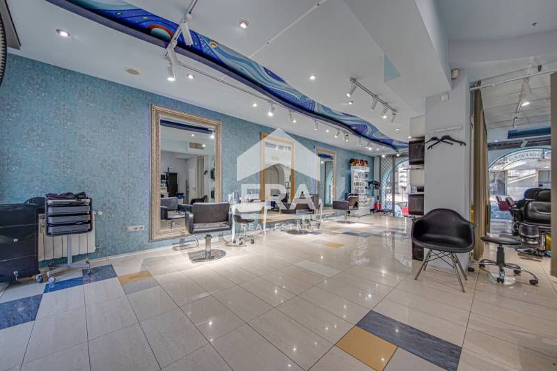 Дава се под наем Магазин в София, Център - 100 кв.м за 1700 € - Снимка #4