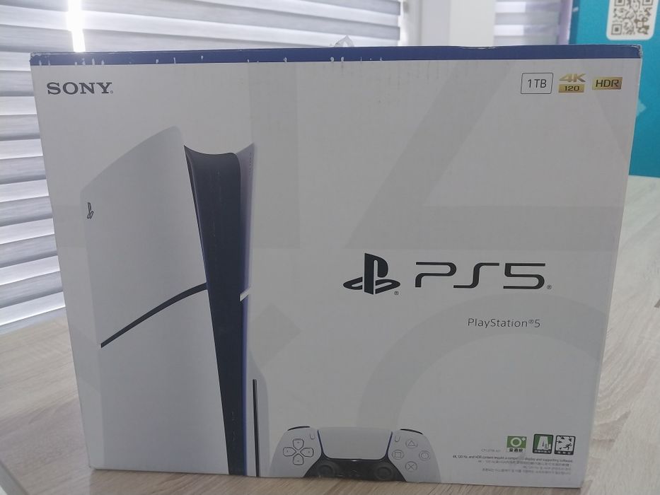 Playstation 5 Slim yangi .